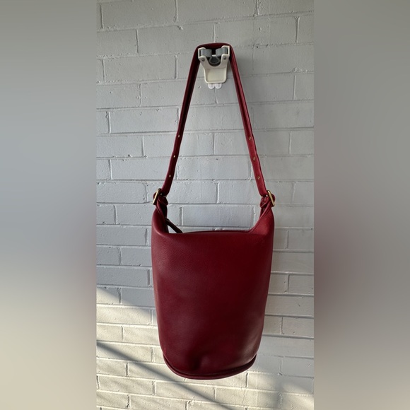 Vintage Coach Large Red Duffle Purse - Made in USA - Picture 2 of 10